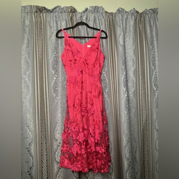 Dress the Population Audrey Dress Begonia Floral Accent 3D - Picture 4 of 8